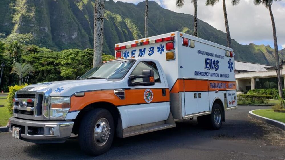 Hawaii EMS Association paramedics responding to an emergency in Honolulu